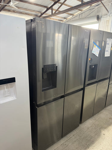 Factory second Factory second Hisense 585L French Door Refrigerator  Model: HRCD586TBWB - Second Hand Appliances Geebung